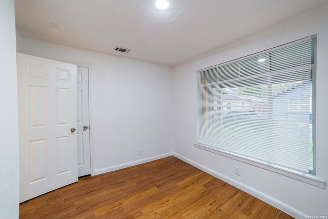 1946 Nolan, San Antonio, TX 78202