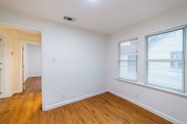 1946 Nolan, San Antonio, TX 78202