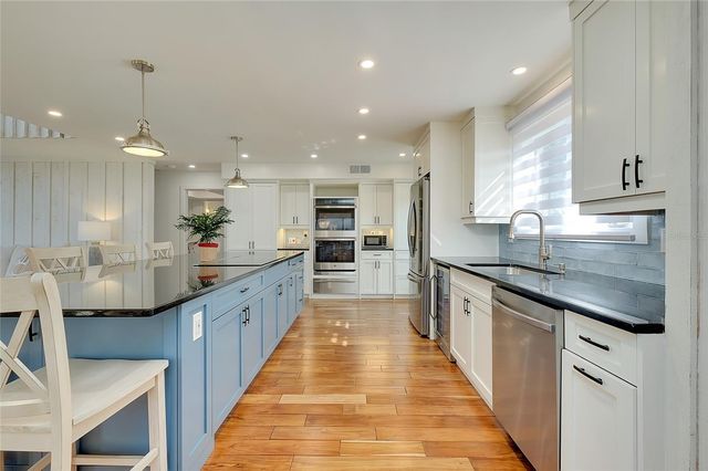 1089 BAYSHORE DRIVE, Englewood, FL 34223