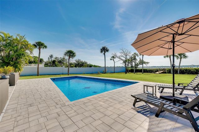 1089 BAYSHORE DRIVE, Englewood, FL 34223