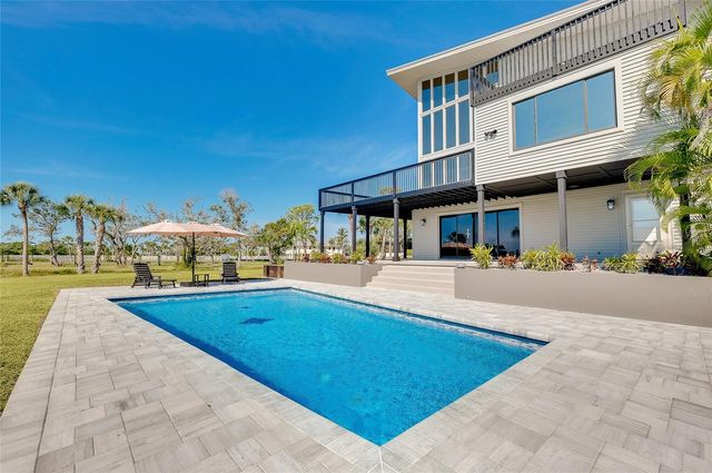 1089 BAYSHORE DRIVE, Englewood, FL 34223