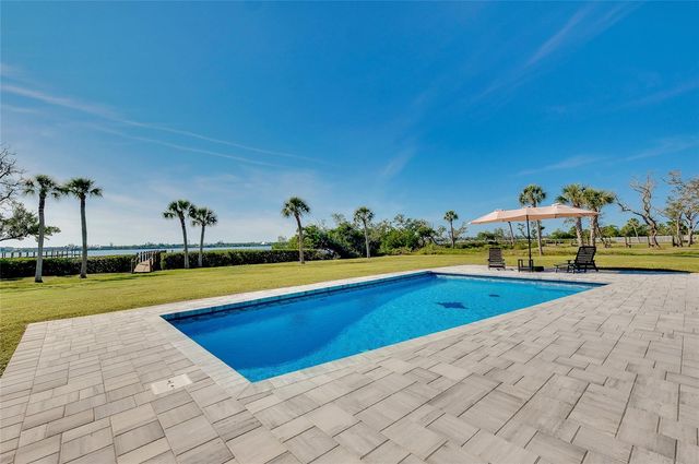 1089 BAYSHORE DRIVE, Englewood, FL 34223