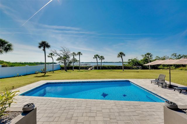 1089 BAYSHORE DRIVE, Englewood, FL 34223