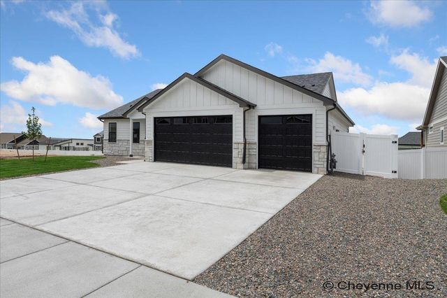 4124 SAGE RD, Cheyenne, WY 82001