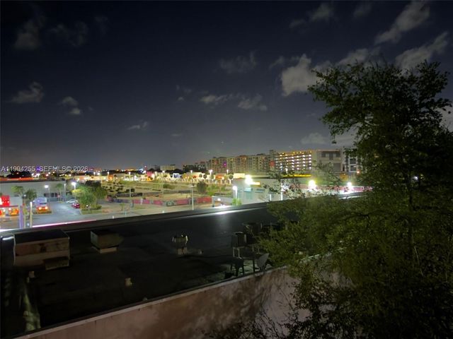 3640 NW 9th St 505, Miami, FL 33125