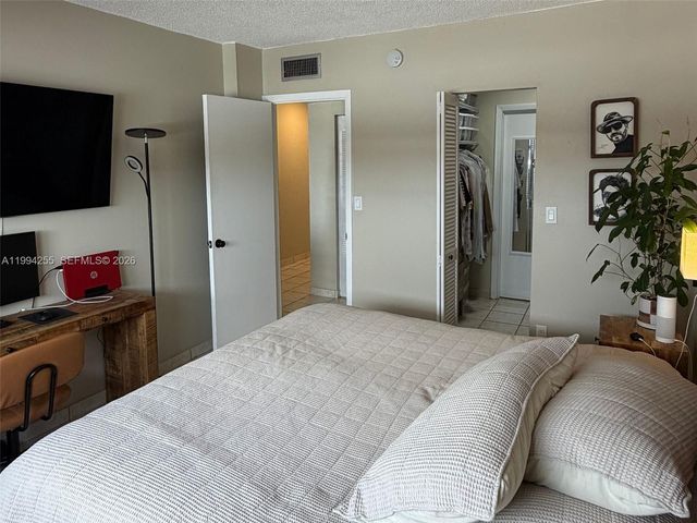 3640 NW 9th St 505, Miami, FL 33125