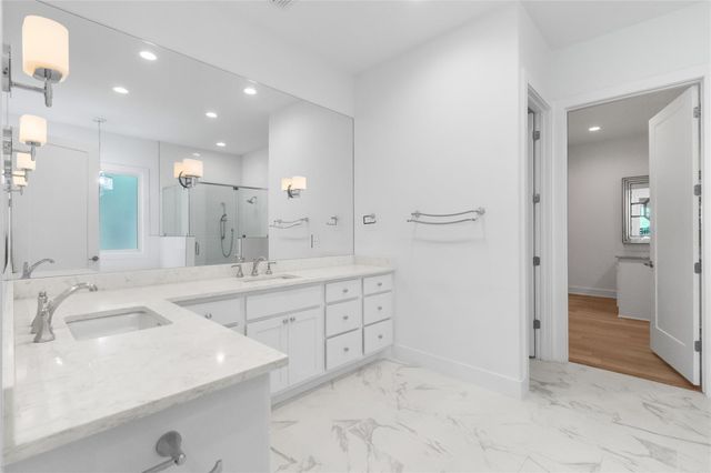 118 Brandywine, Horseshoe Bay, TX 78657