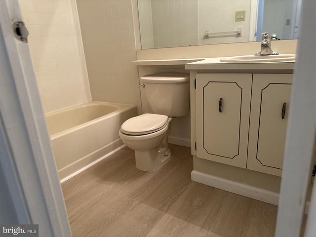 329 GWYNEDD CT, Mount Laurel, NJ 08054