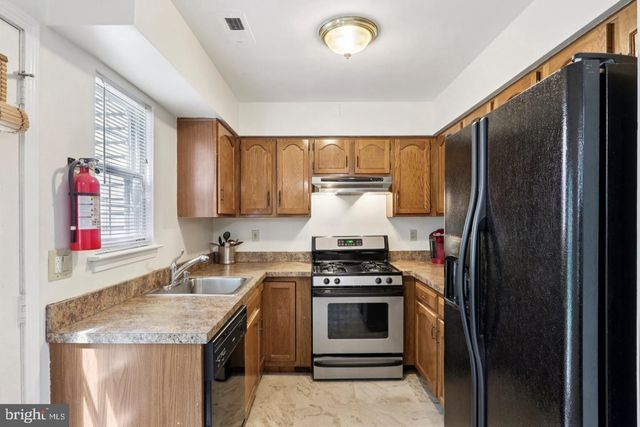 329 GWYNEDD CT, Mount Laurel, NJ 08054