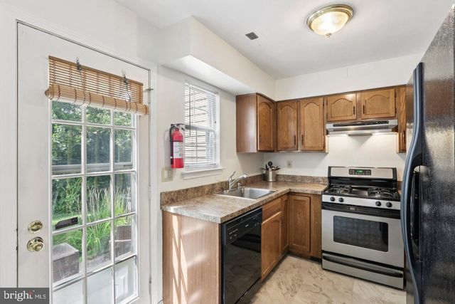 329 GWYNEDD CT, Mount Laurel, NJ 08054