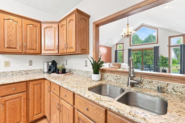N114W19759 Woodberry PASS, Germantown, WI 53022