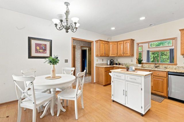 N114W19759 Woodberry PASS, Germantown, WI 53022