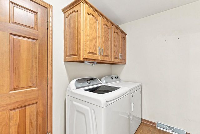 N114W19759 Woodberry PASS, Germantown, WI 53022