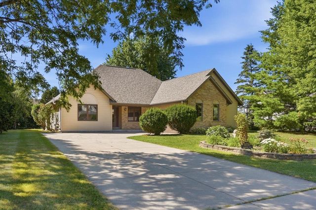 N114W19759 Woodberry PASS, Germantown, WI 53022