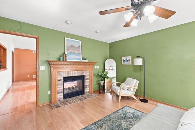 N114W19759 Woodberry PASS, Germantown, WI 53022