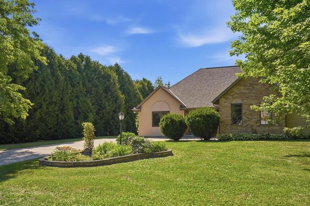 N114W19759 Woodberry PASS, Germantown, WI 53022