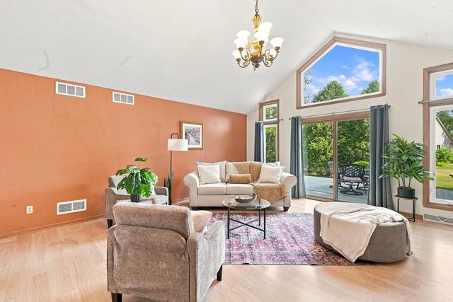 N114W19759 Woodberry PASS, Germantown, WI 53022