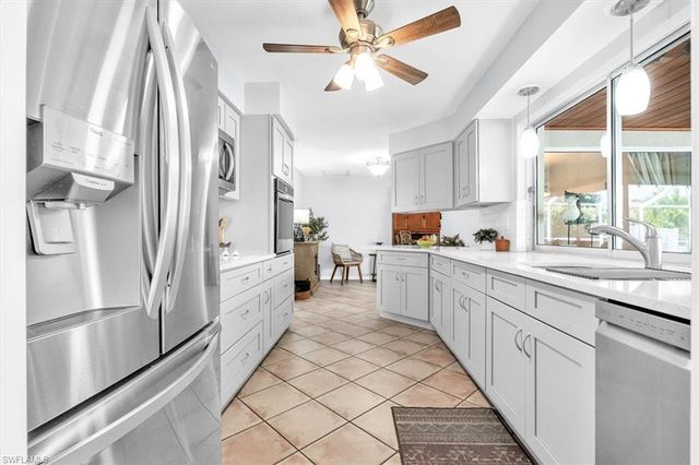 5027 Pelican BLVD, Cape Coral, FL 33914