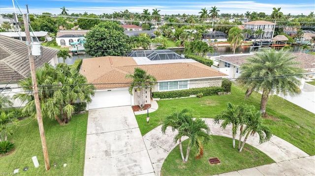 5027 Pelican BLVD, Cape Coral, FL 33914