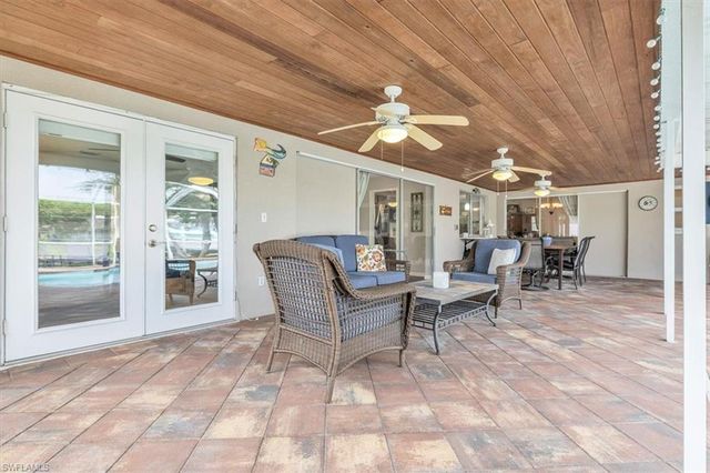 5027 Pelican BLVD, Cape Coral, FL 33914
