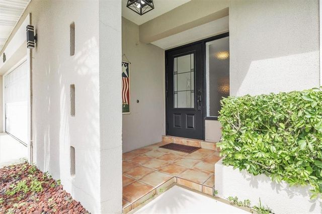 5027 Pelican BLVD, Cape Coral, FL 33914