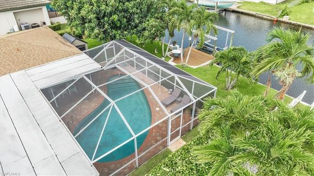 5027 Pelican BLVD, Cape Coral, FL 33914