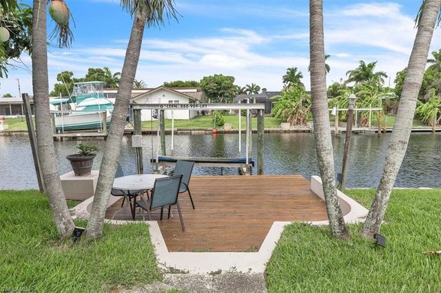 5027 Pelican BLVD, Cape Coral, FL 33914