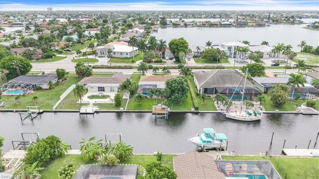 5027 Pelican BLVD, Cape Coral, FL 33914