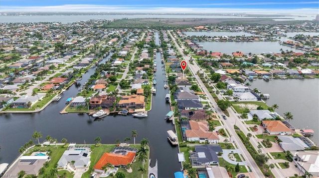 5027 Pelican BLVD, Cape Coral, FL 33914