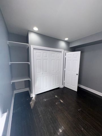7025 S Chappel Avenue 3, Chicago, IL 60649