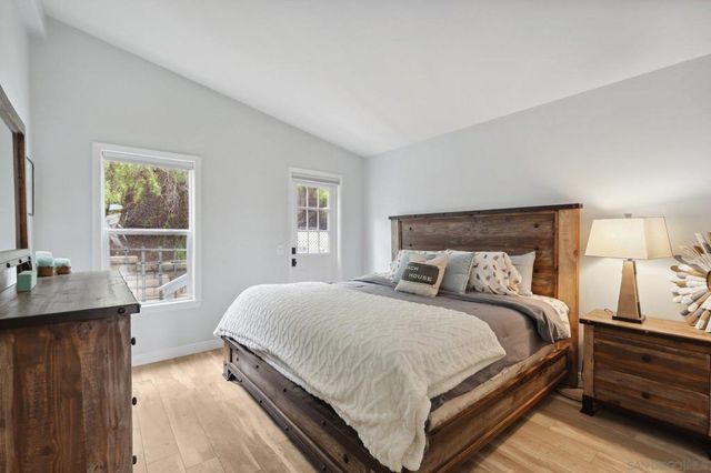 7002 San Bartolo St 30, Carlsbad, CA 92011