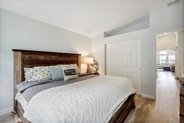 7002 San Bartolo St 30, Carlsbad, CA 92011