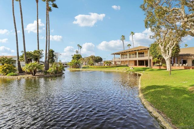 7002 San Bartolo St 30, Carlsbad, CA 92011