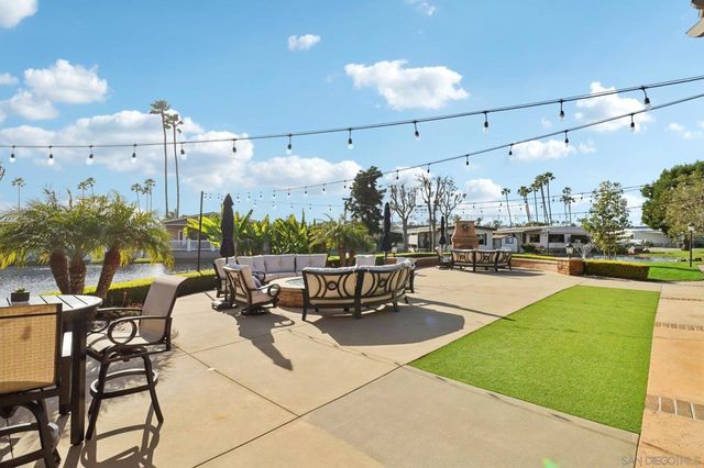 7002 San Bartolo St 30, Carlsbad, CA 92011