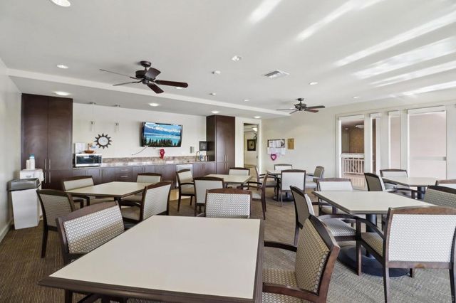 7002 San Bartolo St 30, Carlsbad, CA 92011