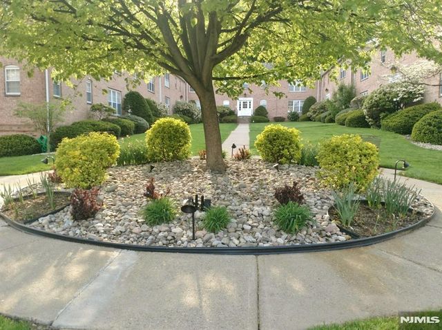 522 N Maple Avenue A 19, Ridgewood, NJ 07450