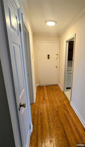 522 N Maple Avenue A 19, Ridgewood, NJ 07450