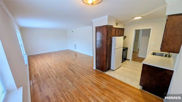 522 N Maple Avenue A 19, Ridgewood, NJ 07450