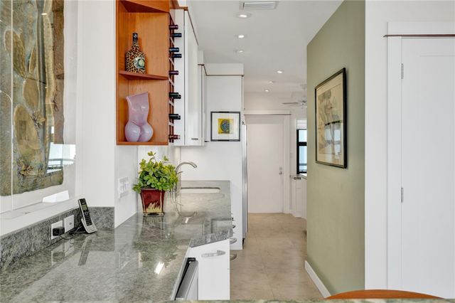 3100 NE 48th Street 713, Fort Lauderdale, FL 33308