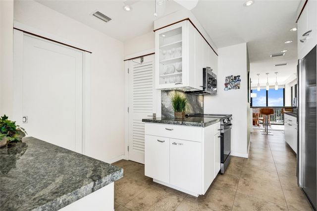 3100 NE 48th Street 713, Fort Lauderdale, FL 33308