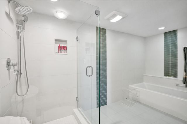 3100 NE 48th Street 713, Fort Lauderdale, FL 33308