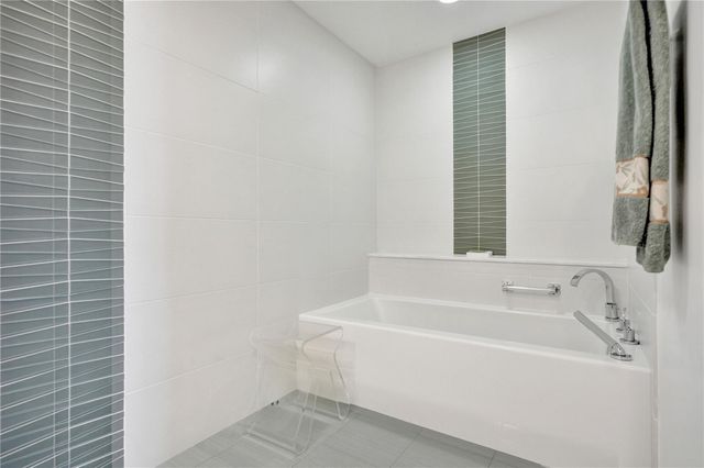 3100 NE 48th Street 713, Fort Lauderdale, FL 33308