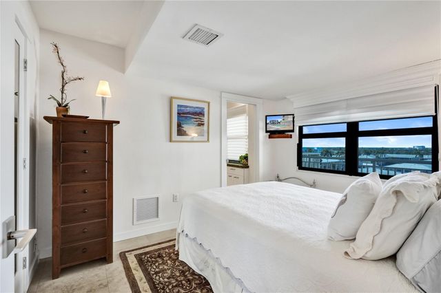 3100 NE 48th Street 713, Fort Lauderdale, FL 33308