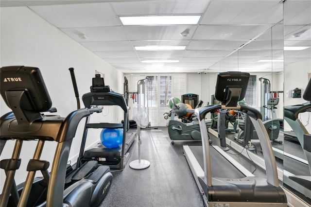 3100 NE 48th Street 713, Fort Lauderdale, FL 33308