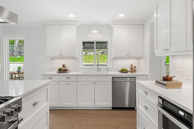 3415 Shinoak DR, Austin, TX 78731