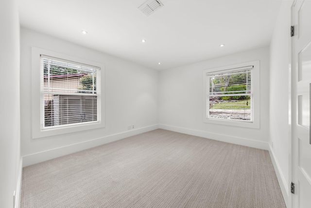 3415 Shinoak DR, Austin, TX 78731