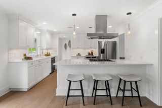 3415 Shinoak DR, Austin, TX 78731