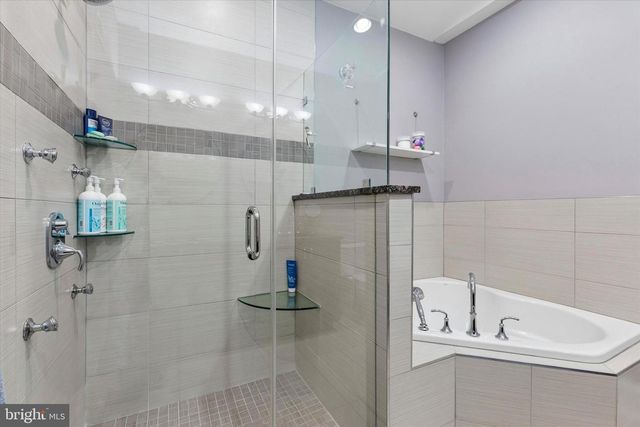 216 WENDOVER ST, Philadelphia, PA 19128