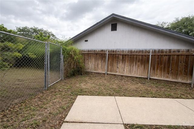 501 Larkspur Avenue, Mcallen, TX 78501