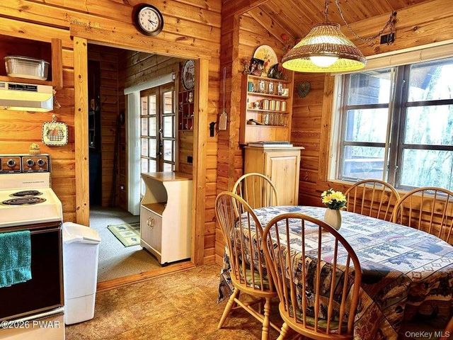 130 Canterbrook Drive, Call Listing Agent, PA 18428